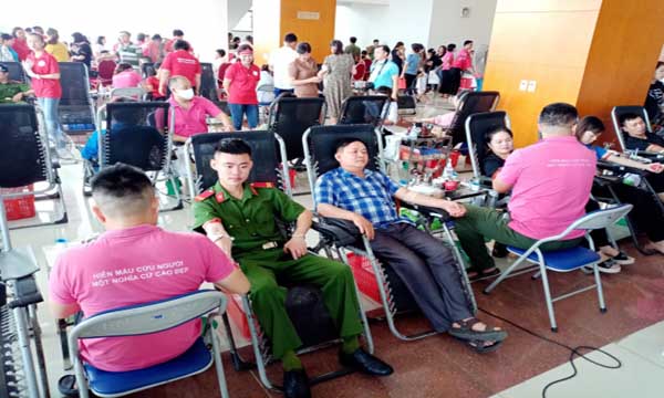 Cao Bằng khởi động Hành trình Đỏ 2020 với 690 đơn vị máu