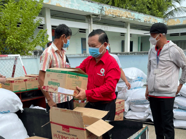 Cần Giờ (TP.Hồ Chí Minh): Chung tay trợ giúp người dân trong khu vực phong tỏa