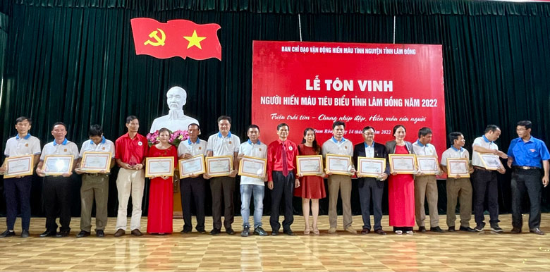 Lâm Đồng: Phát động Chiến dịch “Những giọt máu hồng hè” và tôn vinh người hiến máu tiêu biểu năm 2022