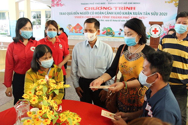 TP Hồ Chí Minh: Phiên chợ nghĩa tình hỗ trợ nhiều hoàn cảnh khó khăn 