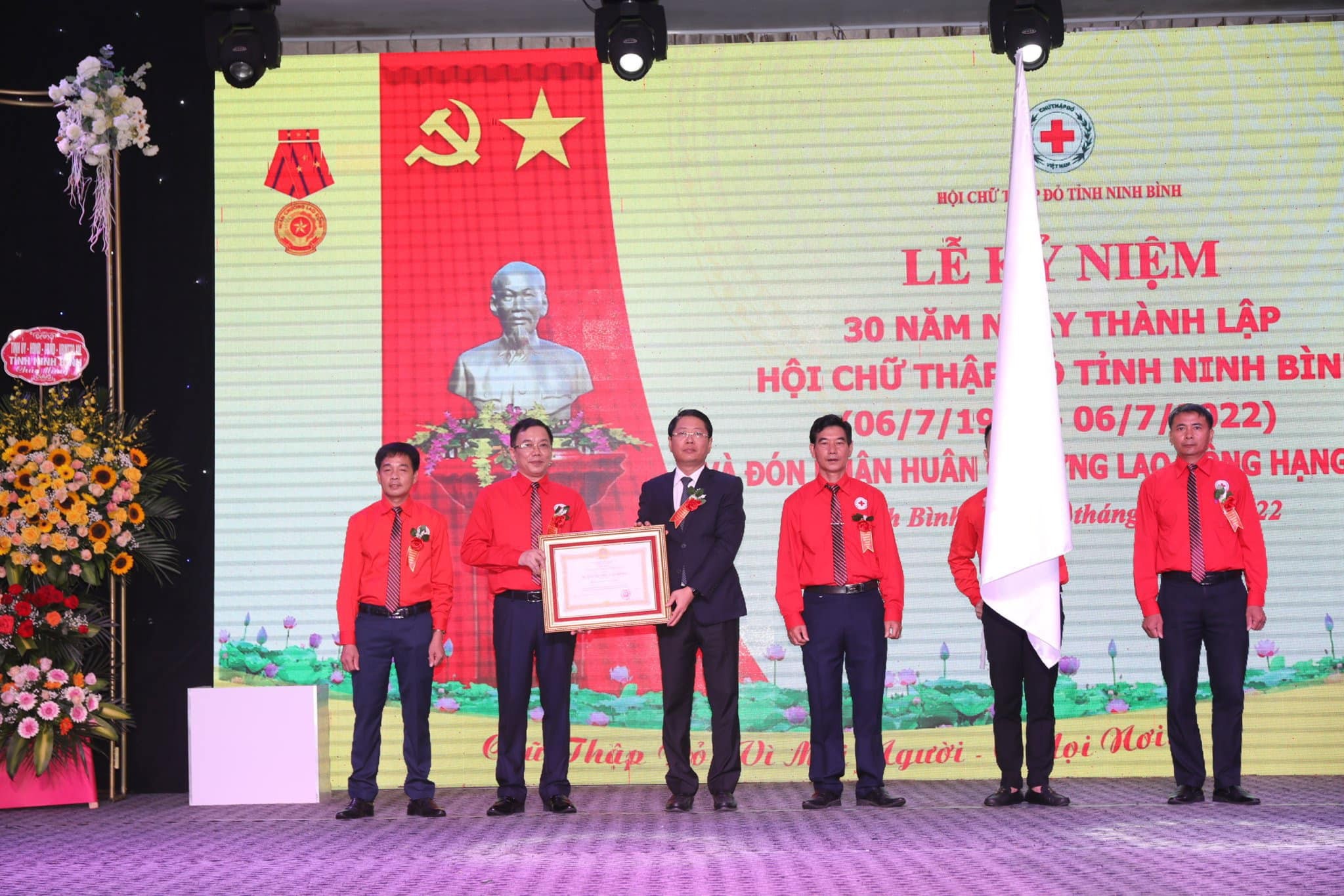 Hội CTĐ Ninh Bình: Kỷ niệm 30 thành lập và đón nhận Huân chương Lao động hạng Nhất