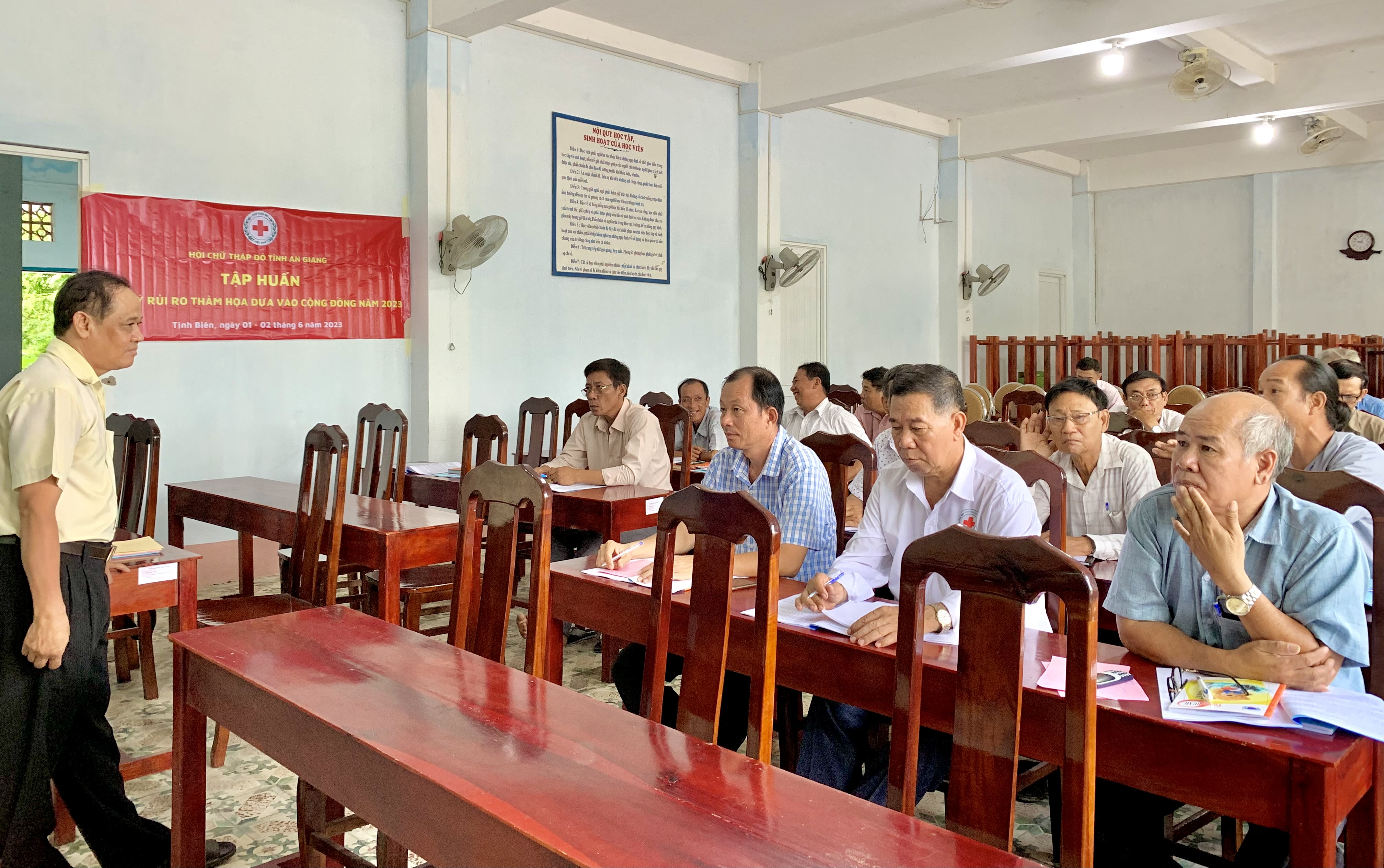 Tập huấn “Quản lý rủi ro thảm hoạ dựa vào cộng đồng năm 2023” tại thị xã Tịnh Biên (An Giang)
