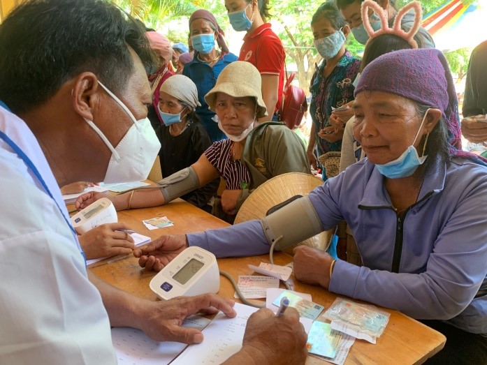 Quảng Ngãi: Tư vấn, khám bệnh và cấp thuốc miễn phí cho người dân miền núi