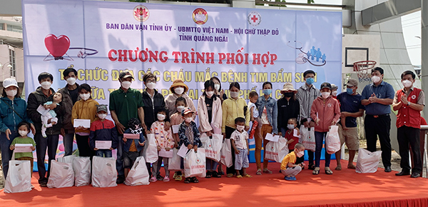 Quảng Ngãi: Đưa trẻ em mắc bệnh tim điều trị miễn phí tại TP.Hồ Chí Minh