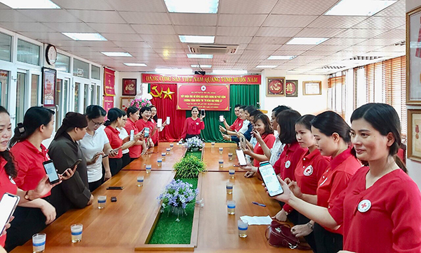 Bắc Giang tiếp nhận hơn 3,7 tỷ đồng ủng hộ đồng bào miền Trung