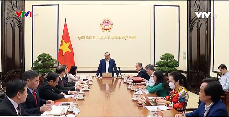 VIDEO: Chủ tịch nước Nguyễn Xuân Phúc làm việc với lãnh đạo Hội Chữ thập đỏ Việt Nam về Tháng Nhân đạo năm 2022
