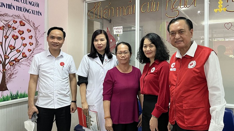 Đoàn công tác Hội Chữ thập đỏ Việt Nam thăm và chúc Tết tại Thành phố Hồ Chí Minh