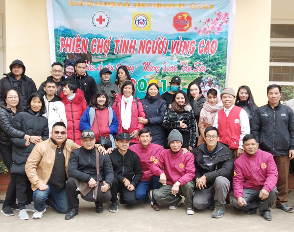 Ban Tổ chức chương trình chụp ảnh kỷ niệm
