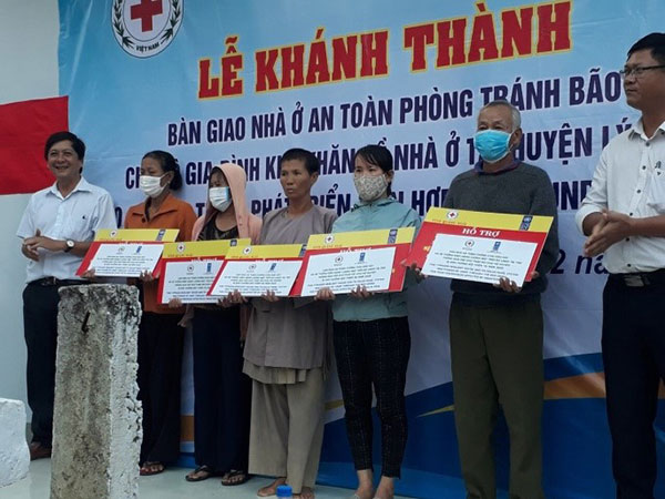 Quảng Ngãi: Khánh thành, bàn giao nhà ở an toàn phòng tránh bão huyện Lý Sơn