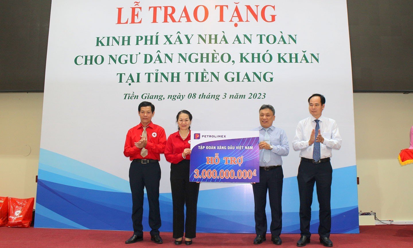 Hỗ trợ xây nhà cho ngư dân nghèo tại Tiền Giang