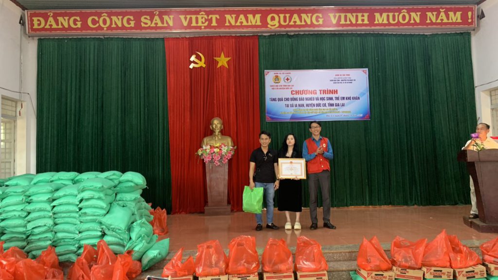 HỘI CHỮ THẬP ĐỎ VIỆT NAM