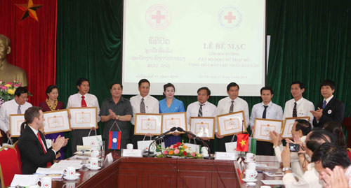 HỘI CHỮ THẬP ĐỎ VIỆT NAM