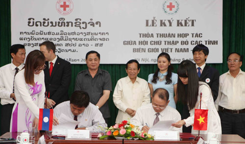 HỘI CHỮ THẬP ĐỎ VIỆT NAM