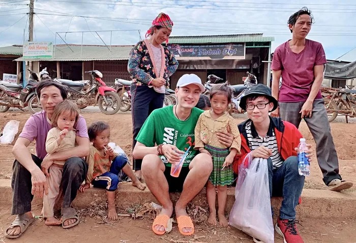 HỘI CHỮ THẬP ĐỎ VIỆT NAM