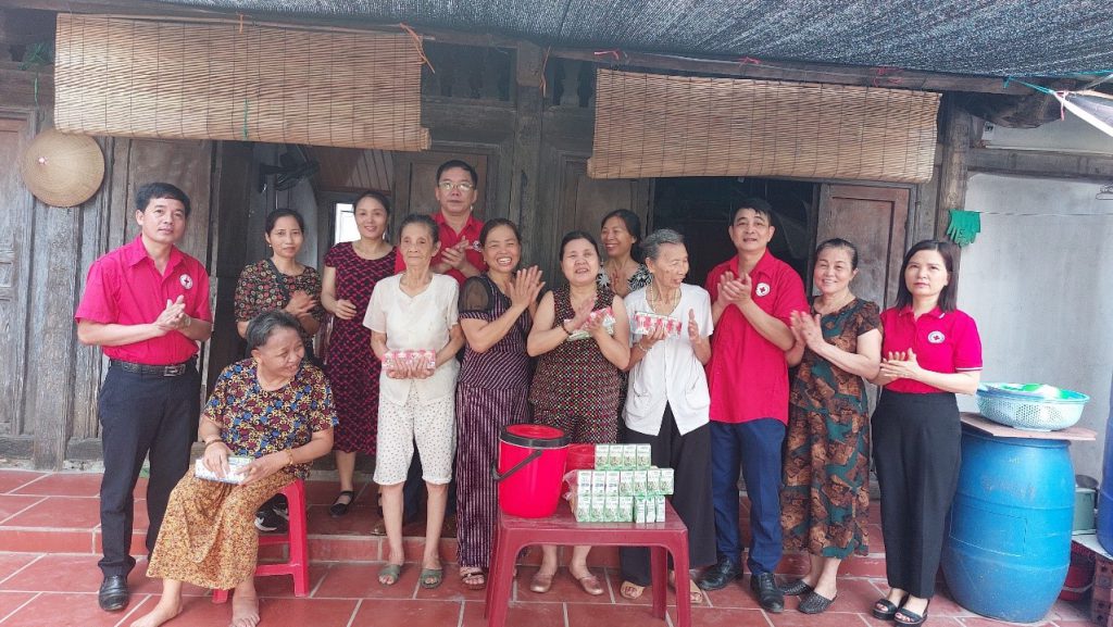 HỘI CHỮ THẬP ĐỎ VIỆT NAM