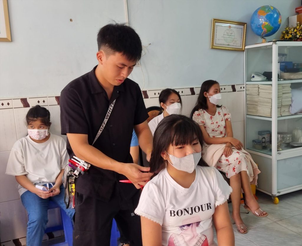 HỘI CHỮ THẬP ĐỎ VIỆT NAM