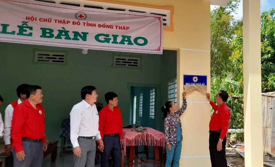 HỘI CHỮ THẬP ĐỎ VIỆT NAM