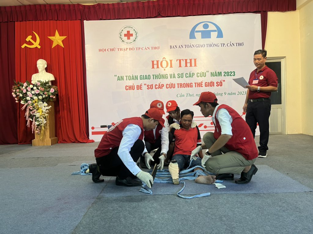 HỘI CHỮ THẬP ĐỎ VIỆT NAM