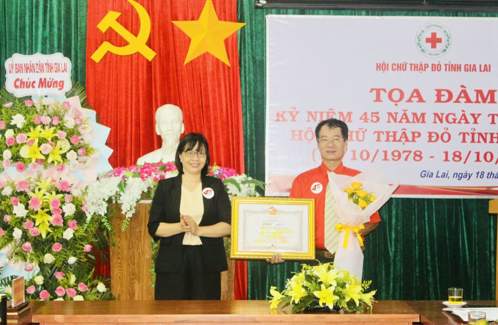 HỘI CHỮ THẬP ĐỎ VIỆT NAM