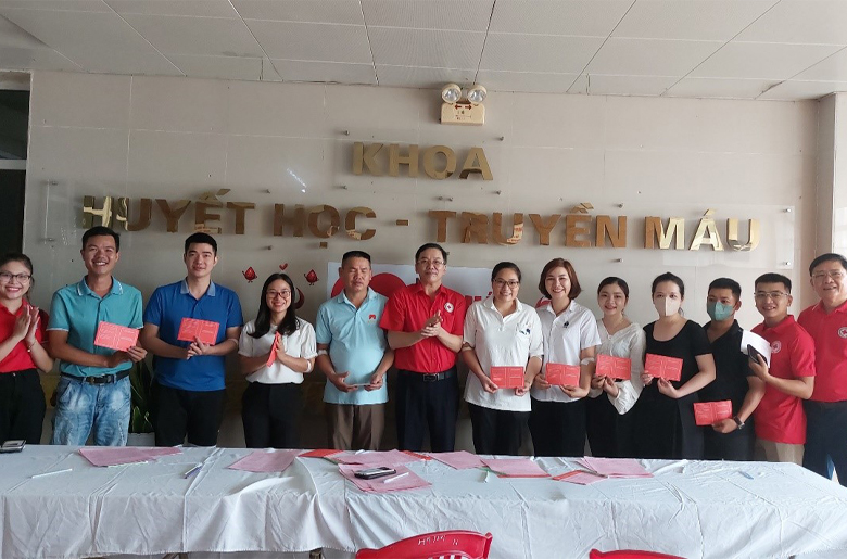 HỘI CHỮ THẬP ĐỎ VIỆT NAM