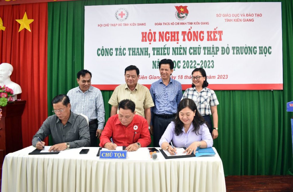 HỘI CHỮ THẬP ĐỎ VIỆT NAM