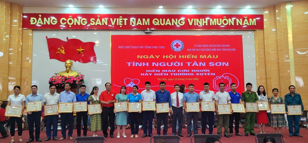 HỘI CHỮ THẬP ĐỎ VIỆT NAM