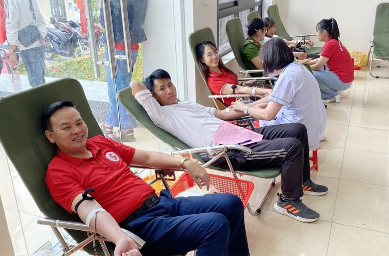 HỘI CHỮ THẬP ĐỎ VIỆT NAM