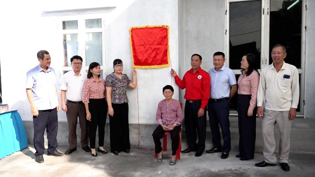 HỘI CHỮ THẬP ĐỎ VIỆT NAM