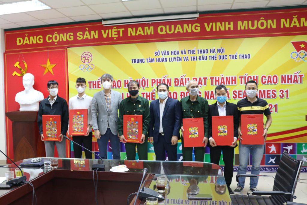 HỘI CHỮ THẬP ĐỎ VIỆT NAM