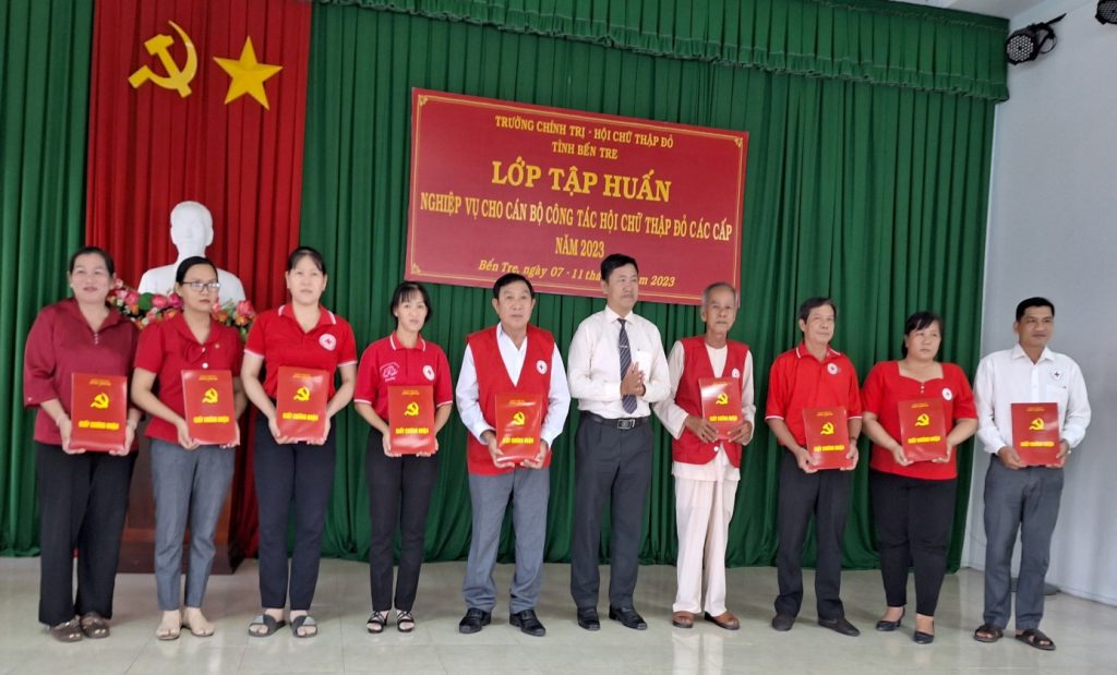 HỘI CHỮ THẬP ĐỎ VIỆT NAM