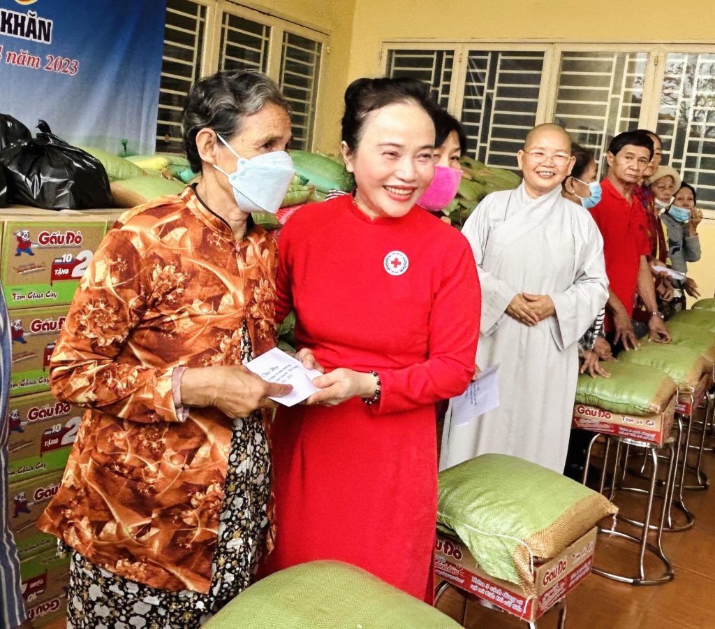 HỘI CHỮ THẬP ĐỎ VIỆT NAM
