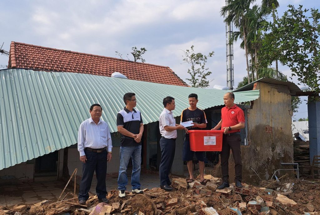 HỘI CHỮ THẬP ĐỎ VIỆT NAM