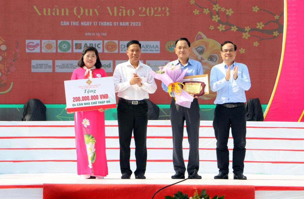 HỘI CHỮ THẬP ĐỎ VIỆT NAM