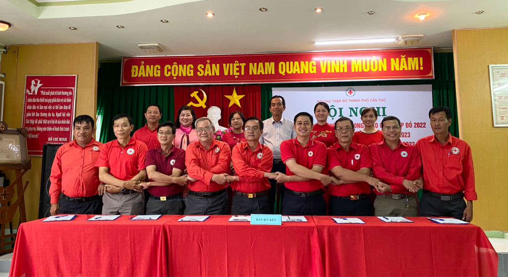 HỘI CHỮ THẬP ĐỎ VIỆT NAM