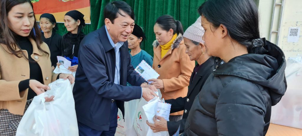 HỘI CHỮ THẬP ĐỎ VIỆT NAM