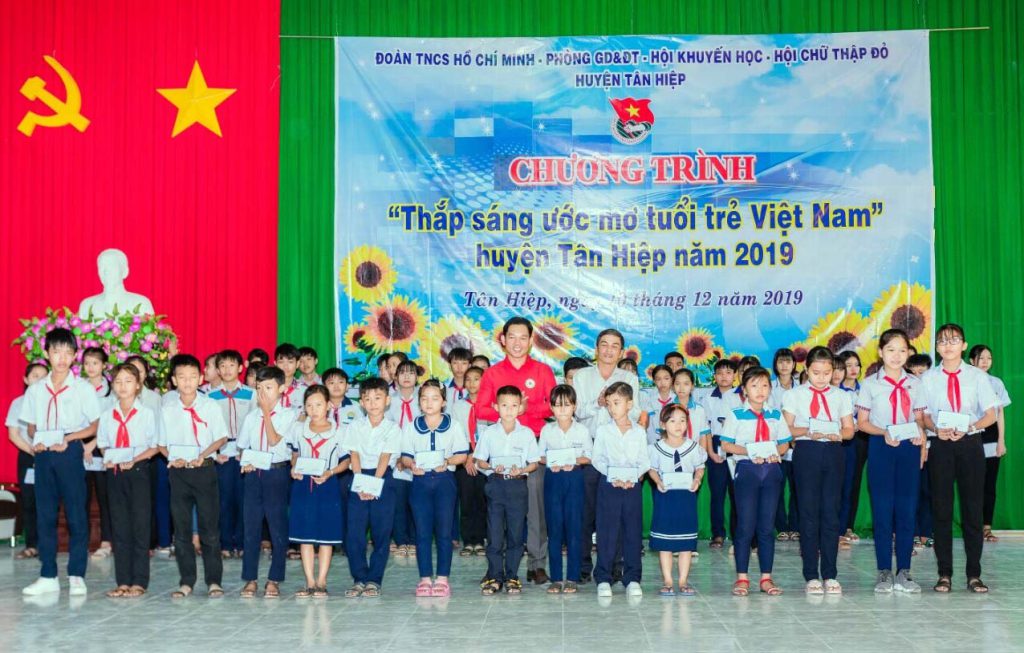 HỘI CHỮ THẬP ĐỎ VIỆT NAM