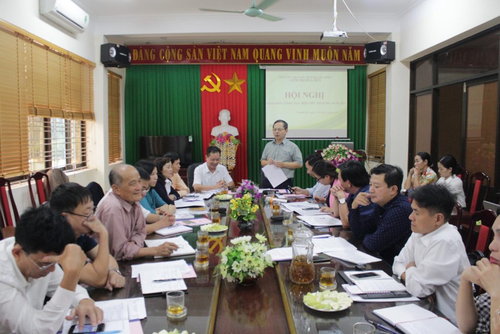 HỘI CHỮ THẬP ĐỎ VIỆT NAM