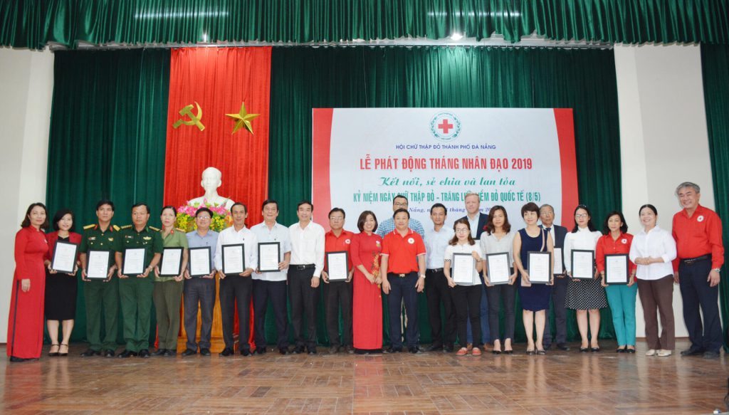 HỘI CHỮ THẬP ĐỎ VIỆT NAM