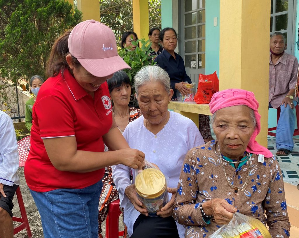 HỘI CHỮ THẬP ĐỎ VIỆT NAM