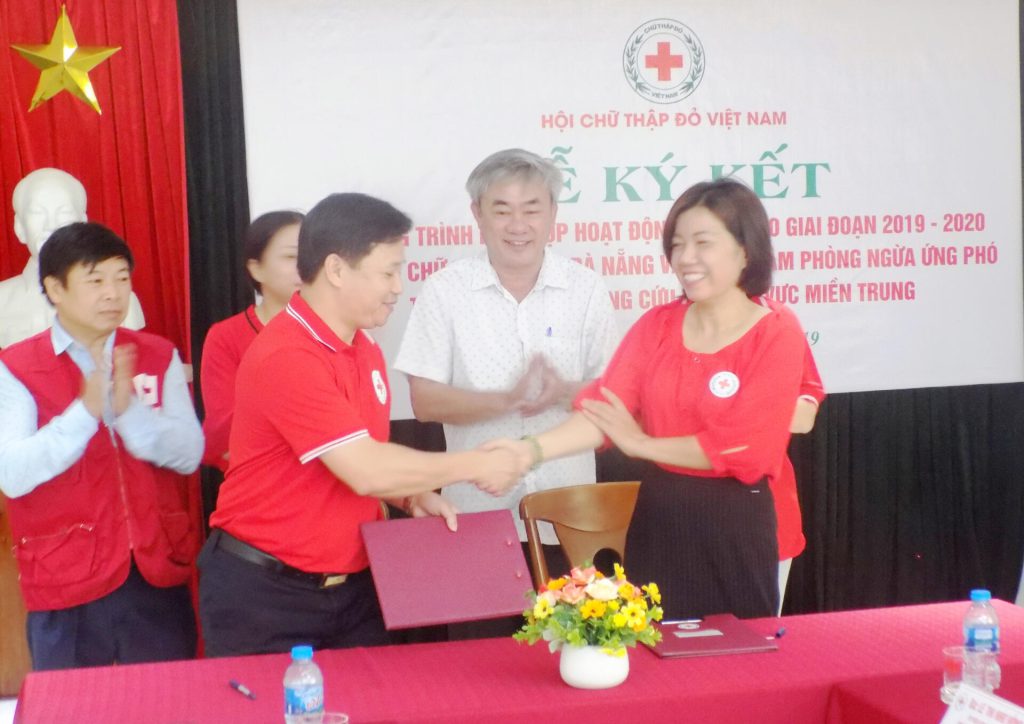 HỘI CHỮ THẬP ĐỎ VIỆT NAM