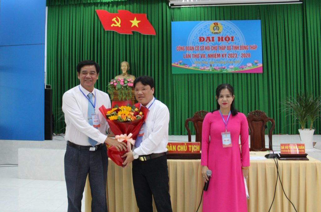 HỘI CHỮ THẬP ĐỎ VIỆT NAM