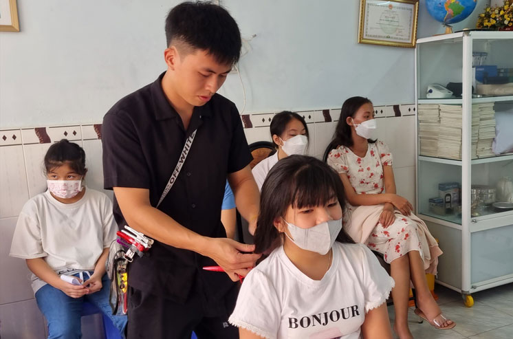 HỘI CHỮ THẬP ĐỎ VIỆT NAM