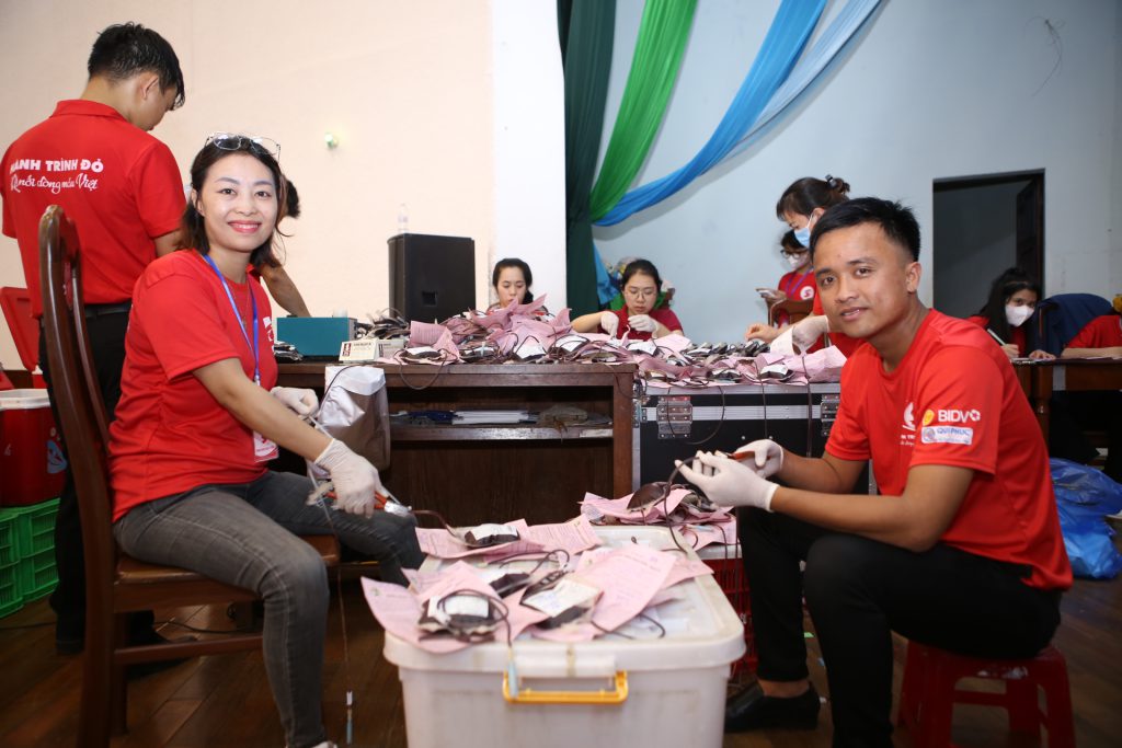 HỘI CHỮ THẬP ĐỎ VIỆT NAM