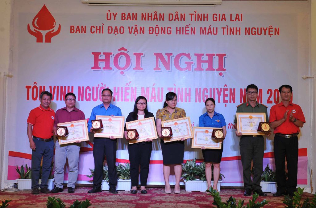 HỘI CHỮ THẬP ĐỎ VIỆT NAM