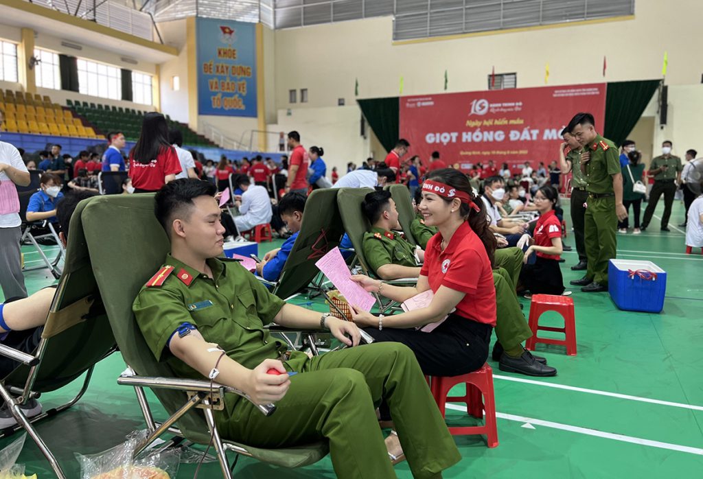 HỘI CHỮ THẬP ĐỎ VIỆT NAM