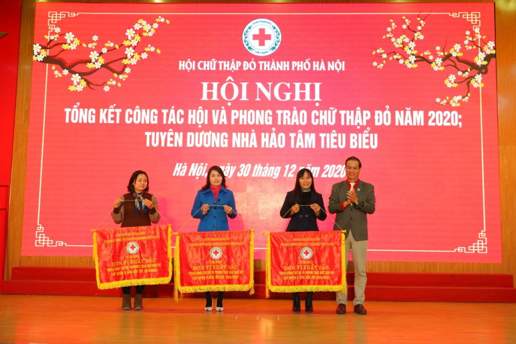 HỘI CHỮ THẬP ĐỎ VIỆT NAM