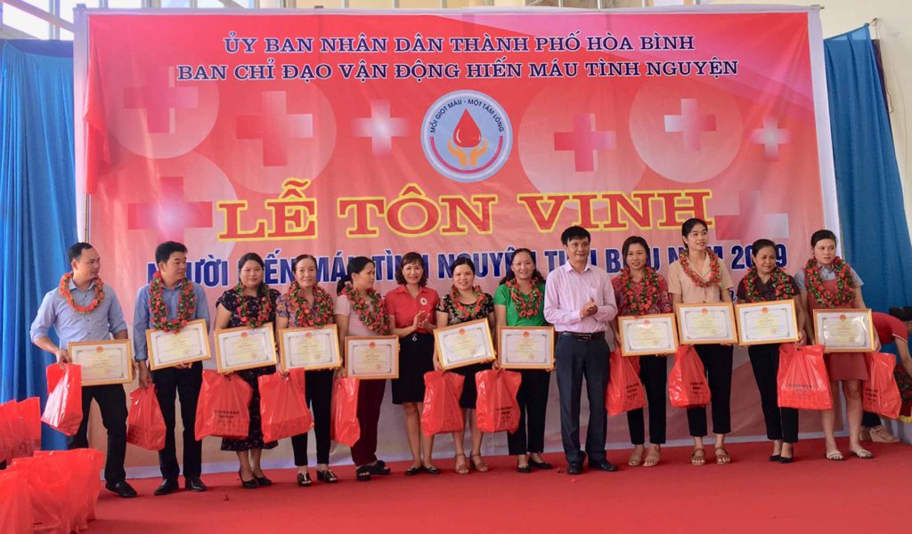HỘI CHỮ THẬP ĐỎ VIỆT NAM