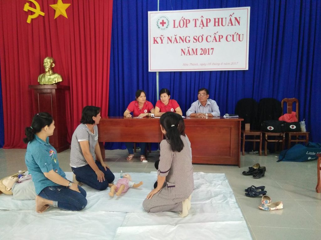HỘI CHỮ THẬP ĐỎ VIỆT NAM