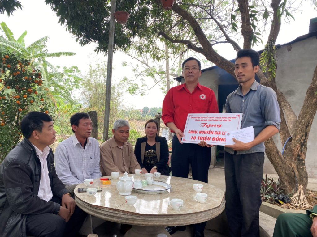 HỘI CHỮ THẬP ĐỎ VIỆT NAM