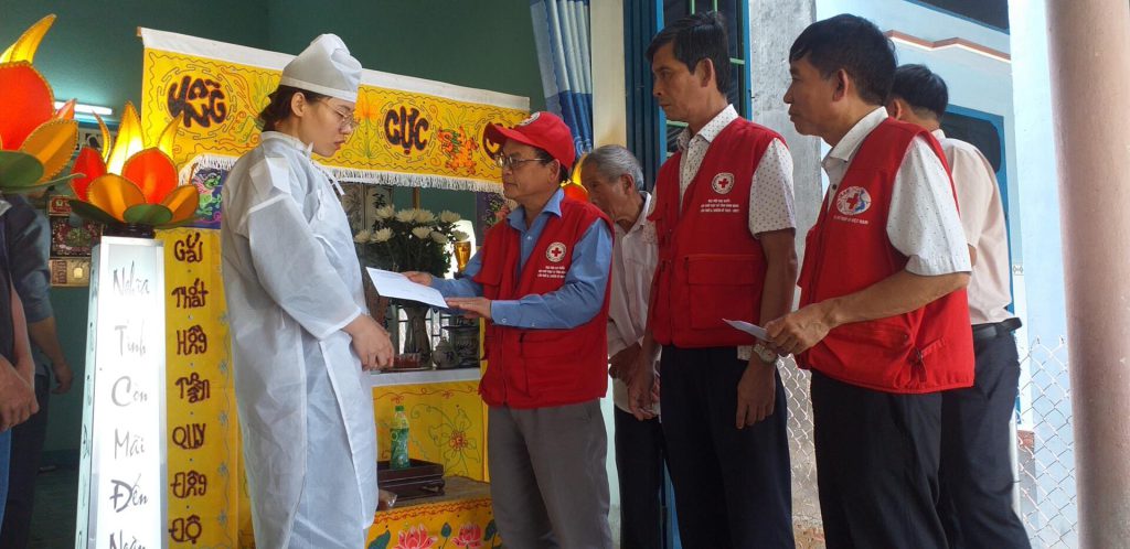 HỘI CHỮ THẬP ĐỎ VIỆT NAM